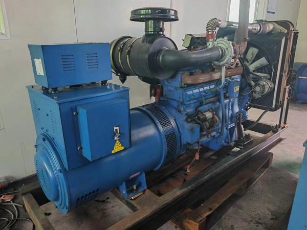 合水100kW柴油发电机组使用多级机油有哪些优缺点？